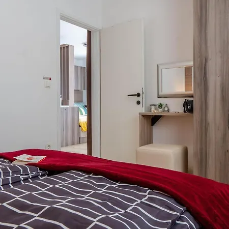 Apartment Andy's Perla Vir